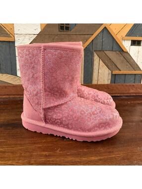 UGG Australia Classic II Glitter Leopard Pink Boots Youth Size 2
